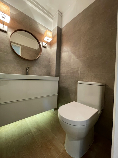 apartamento cascais t3 remodelado-wc-moderno