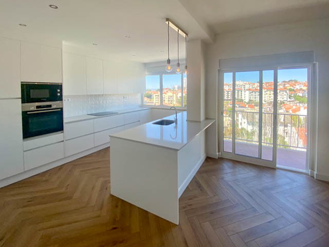 Sands - Comprar Apartamento Areias, Estoril T2 remodelado